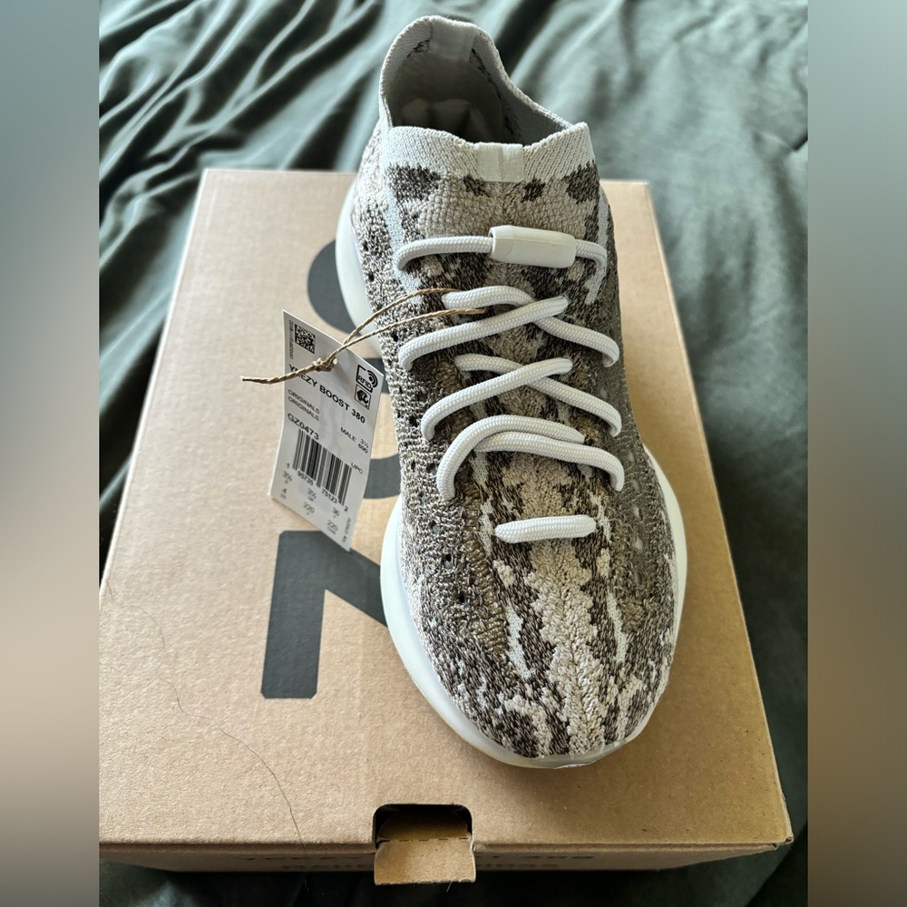 NWT size 4